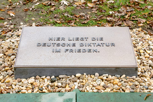 Sucht Nach Uns1 ZPS039